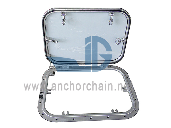 Verschraubtes Öffnungsfenster aus Aluminium