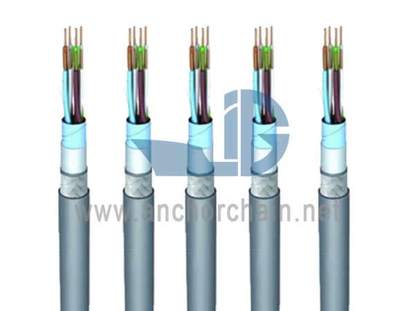 LAN-Kabel an Bord